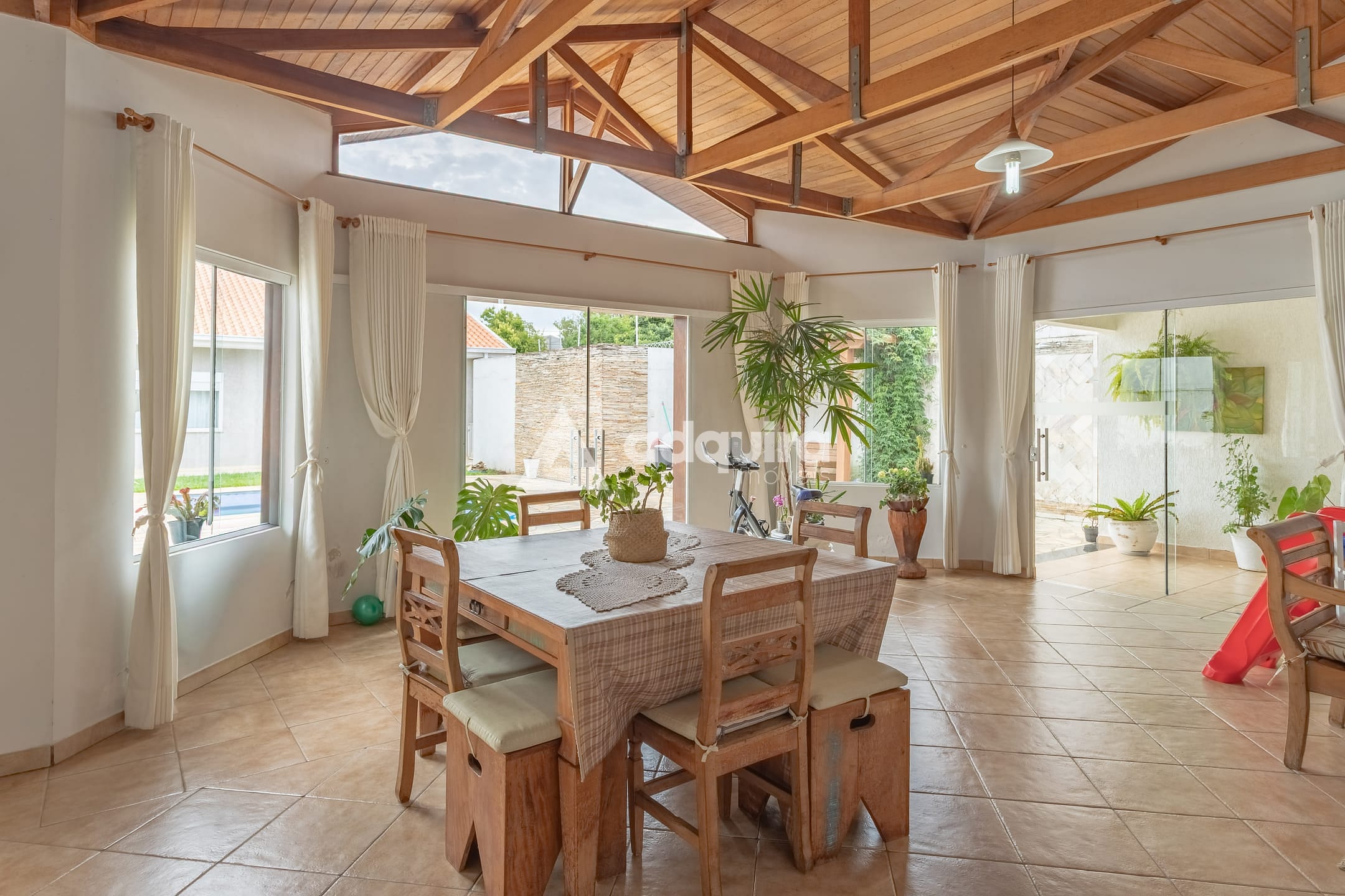 Casa, 3 quartos, 277 m² - Foto 8