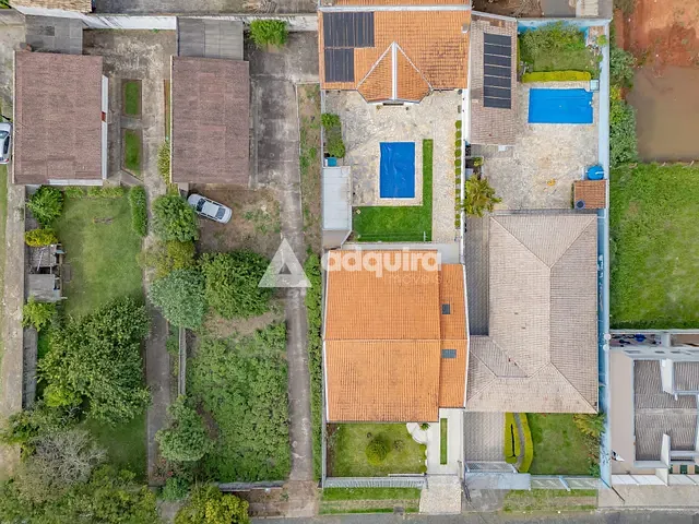 Casa com 675m² 3 quartos e 3 banheiros, à venda, no bairro Jardim Carvalho em Ponta Grossa