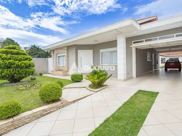 Casa com 675m² 3 quartos e 3 banheiros, à venda, no bairro Jardim Carvalho em Ponta Grossa