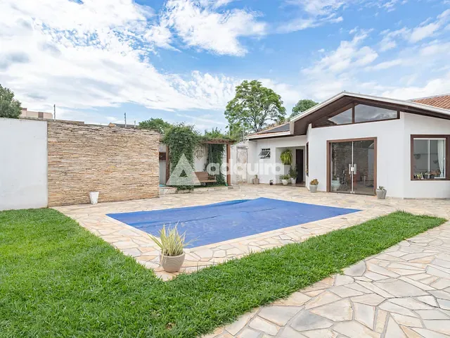 Casa com 675m² 3 quartos e 3 banheiros, à venda, no bairro Jardim Carvalho em Ponta Grossa