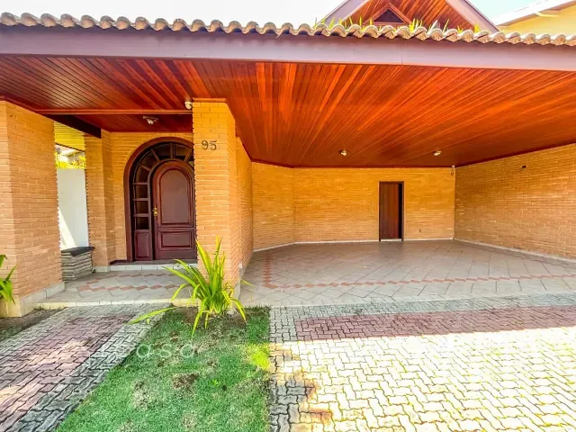 Casa com 900m² 4 quartos e 7 banheiros, à venda ou para alugar, no bairro Conjunto Residencial Esplanada do Sol em São José dos Campos