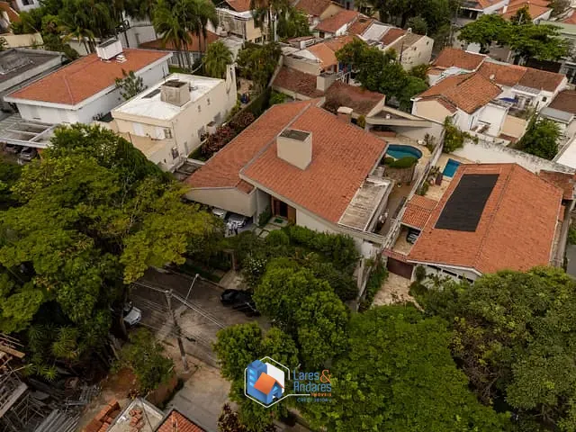 Casa com 982m² 4 quartos e 6 banheiros, à venda, no bairro Alto de Pinheiros em São Paulo