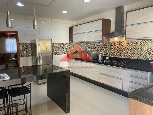 Casa com 250m² 3 quartos e 3 banheiros, à venda, no bairro Cidade Vista Verde em São José dos Campos