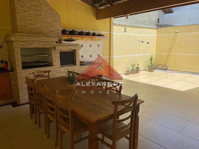 Casa com 250m² 3 quartos e 3 banheiros, à venda, no bairro Cidade Vista Verde em São José dos Campos