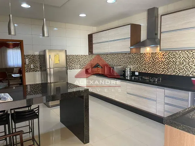 Casa com 250m² 3 quartos e 3 banheiros, à venda, no bairro Cidade Vista Verde em São José dos Campos