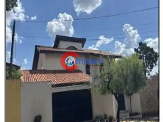 Casa com 499m², à venda, no bairro VILA SANTA MARIA em Americana
