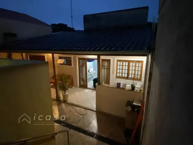 Casa com 300m² 9 quartos e 5 banheiros, à venda, no bairro Parque Industrial em São José dos Campos