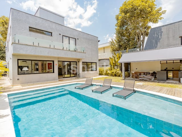 Casa com 578m² 4 quartos e 6 banheiros, à venda ou para alugar, no bairro Alto de Pinheiros em São Paulo