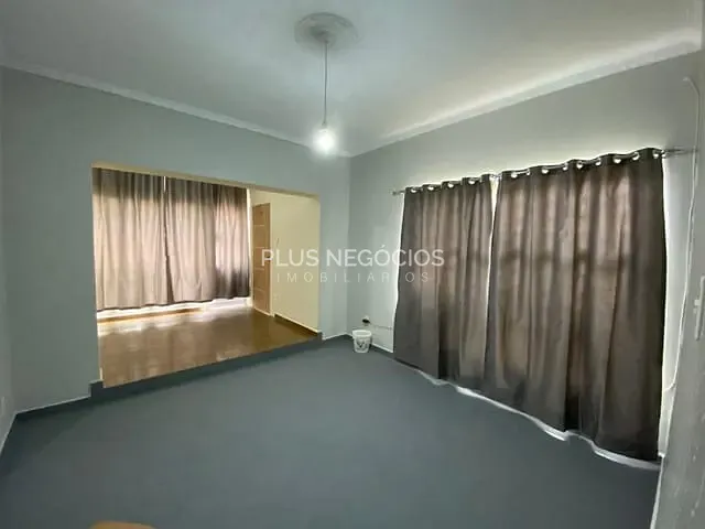 Casa com 210m² 2 quartos e 1 banheiro, à venda, no bairro Centro em Votorantim