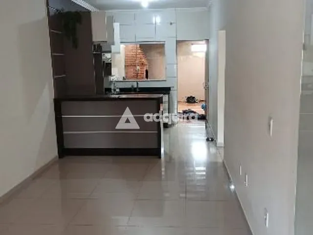 Casa 3 quartos e 1 banheiro, à venda, no bairro Cará-cará em Ponta Grossa