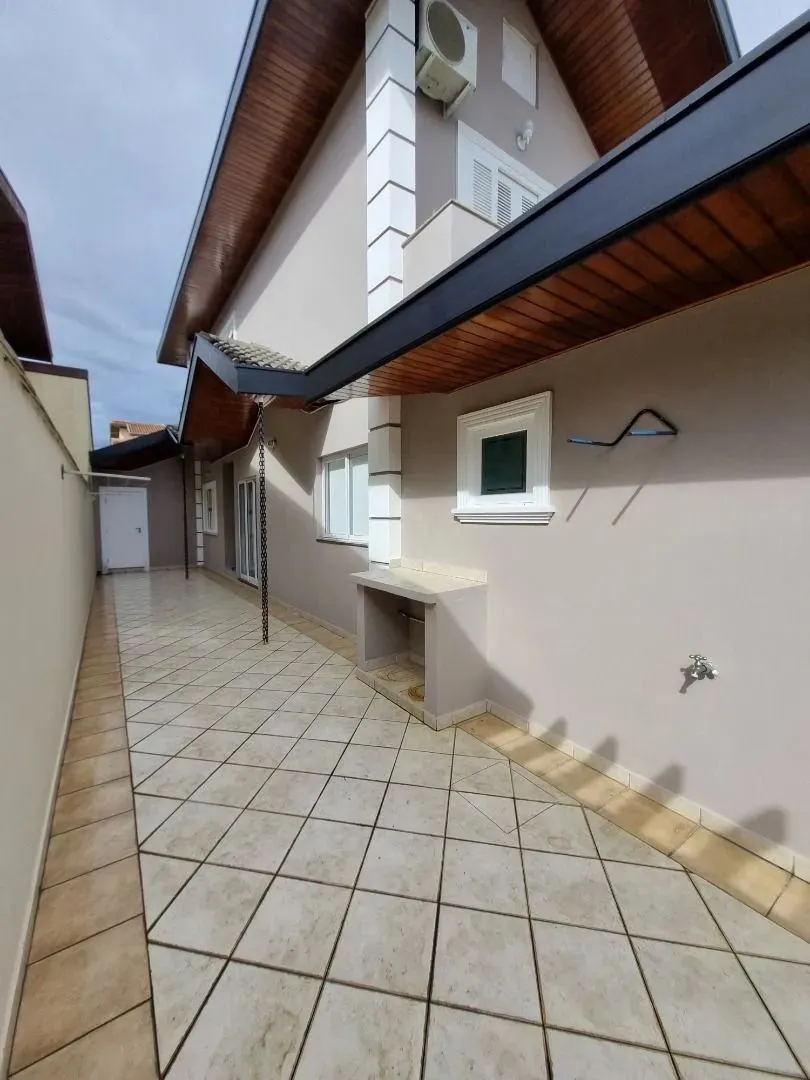 Casa, 4 quartos, 237 m² - Foto 3