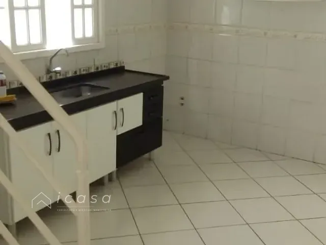 Casa com 141m² 3 quartos e 2 banheiros, à venda, no bairro Jardim das Indústrias em São José dos Campos