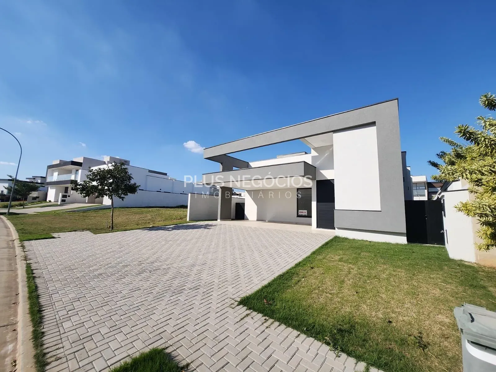Casa, 3 quartos, 240 m² - Foto 2