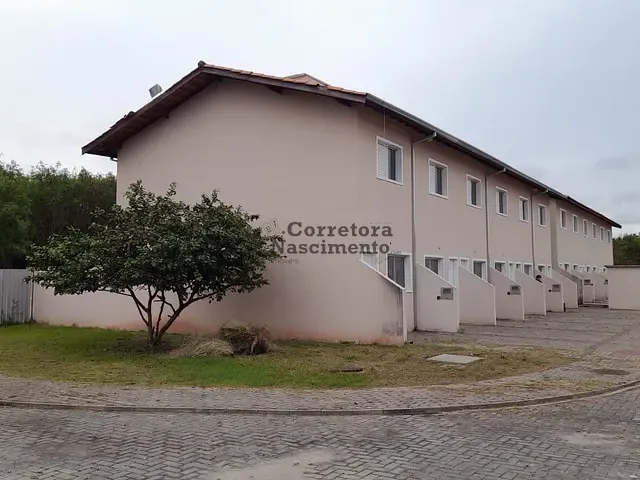 Casa com 64m² 2 quartos e 2 banheiros, à venda, no bairro Jardim Jacinto em Jacareí