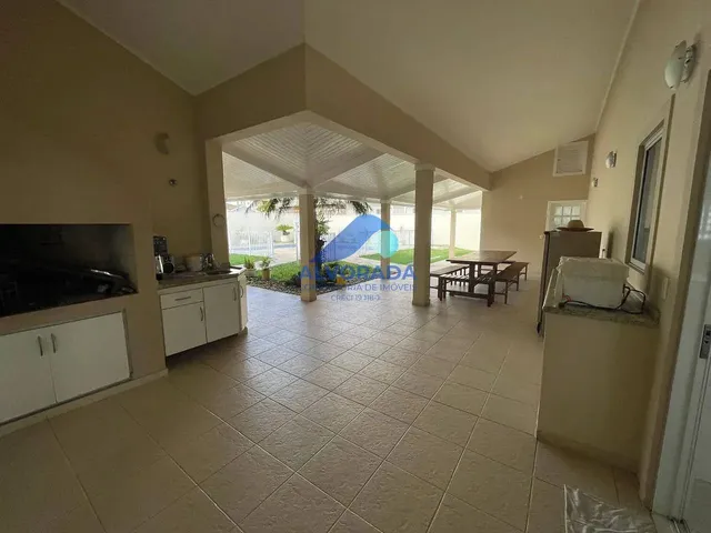 Casa com 840m² 3 quartos e 5 banheiros, à venda ou para alugar, no bairro Jardim Altos de Santana II em Jacareí