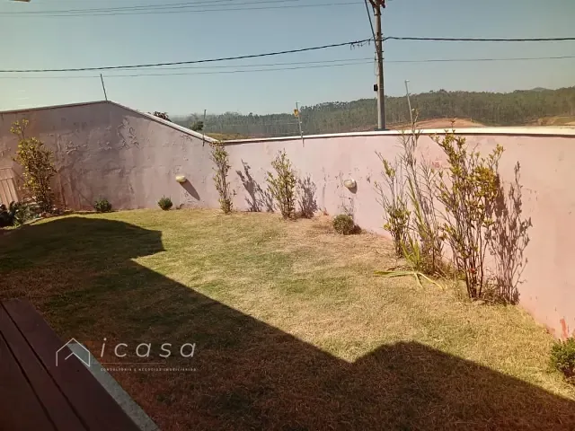 Casa com 270m² 4 quartos e 3 banheiros, à venda, no bairro Vila Das Flores em São José dos Campos