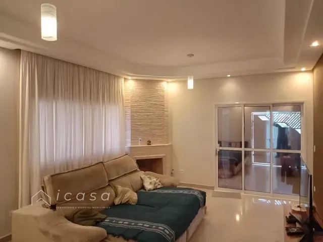 Casa com 270m² 4 quartos e 3 banheiros, à venda, no bairro Vila Das Flores em São José dos Campos