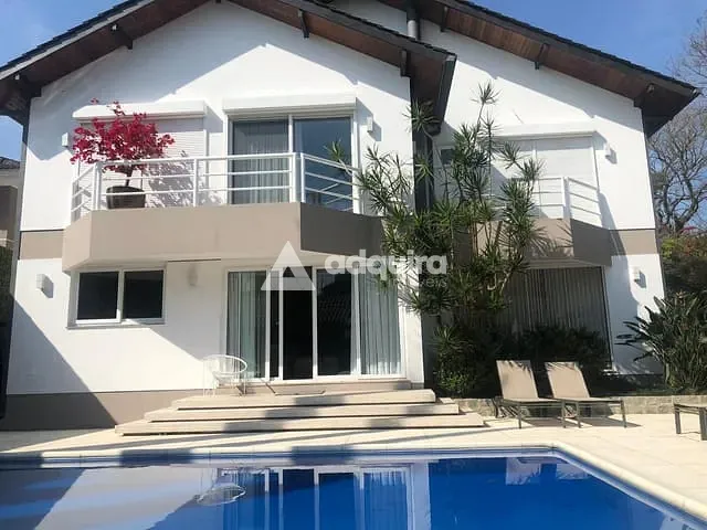 Casa 4 quartos e 5 banheiros, à venda, no bairro Seminário em Curitiba