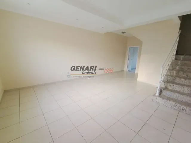 Casa com 130m² 3 quartos e 3 banheiros, para alugar, no bairro Vila Georgina em Indaiatuba