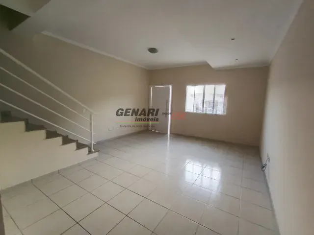 Casa com 130m² 3 quartos e 3 banheiros, para alugar, no bairro Vila Georgina em Indaiatuba
