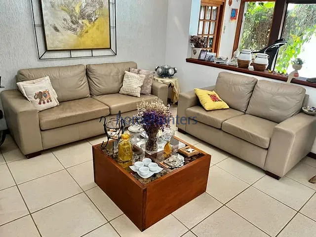 Casa com 650m² 4 quartos e 4 banheiros, à venda, no bairro Parque da Hípica em Campinas