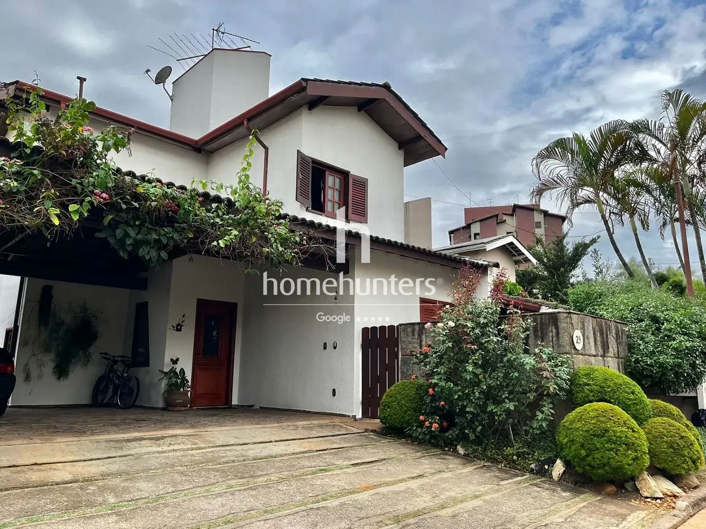 Casa, 4 quartos, 208 m² - Foto 1