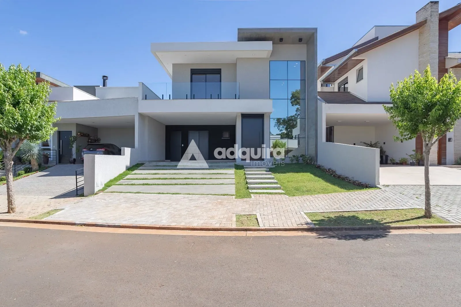 Casa, 3 quartos, 290 m² - Foto 1