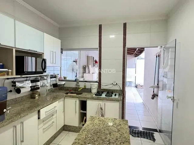 Casa com 132m² 2 quartos e 2 banheiros, à venda, no bairro Jardim Residencial Villa Amato em Sorocaba