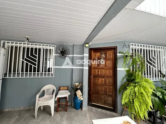 Casa 6 quartos e 3 banheiros, à venda, no bairro Ronda em Ponta Grossa