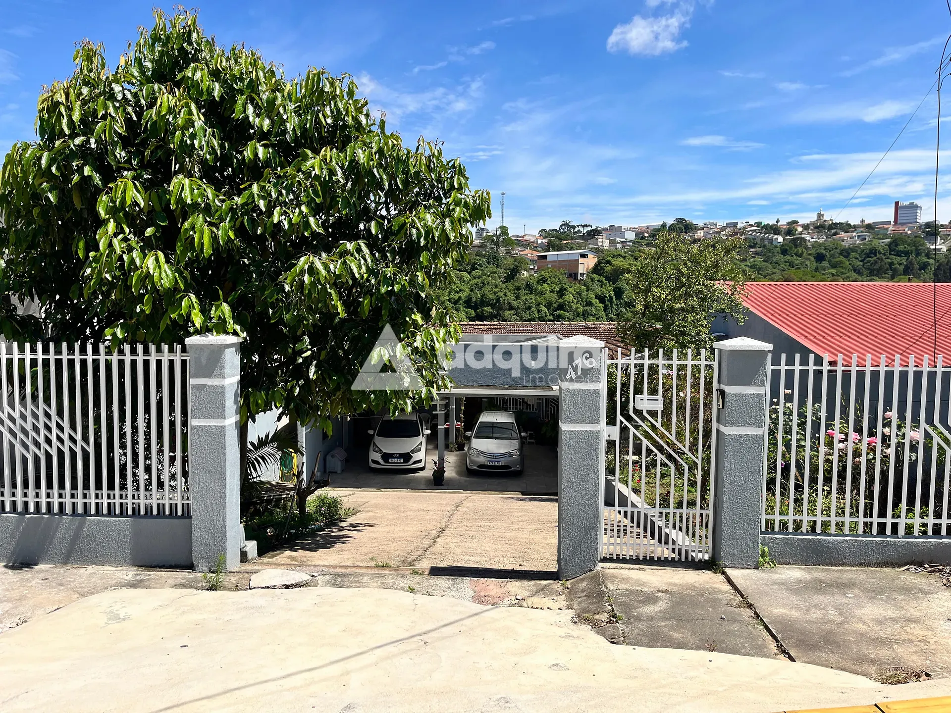 Casa, 6 quartos, 246 m² - Foto 1