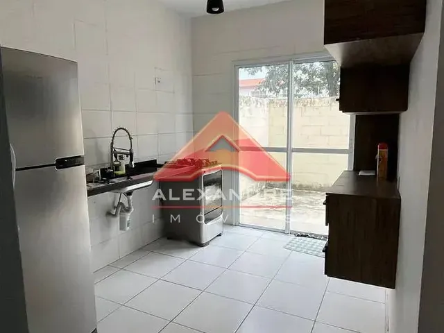 Casa com 10m² 2 quartos e 1 banheiro, à venda, no bairro Santa Luzia em Caçapava