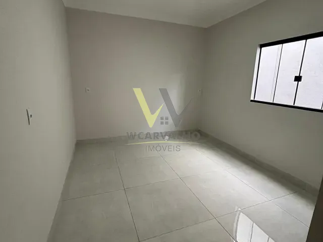Casa com 150m² 3 quartos e 2 banheiros, à venda, no bairro Adriana Parque em Anápolis