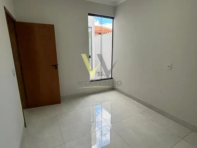 Casa com 150m² 3 quartos e 2 banheiros, à venda, no bairro Adriana Parque em Anápolis