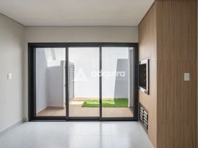Casa 3 quartos e 2 banheiros, à venda, no bairro Contorno em Ponta Grossa