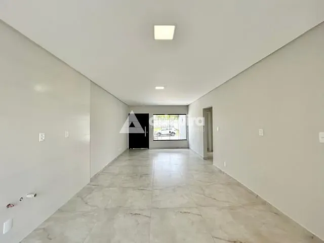 Casa com 200m² 3 quartos e 2 banheiros, à venda, no bairro Contorno em Ponta Grossa