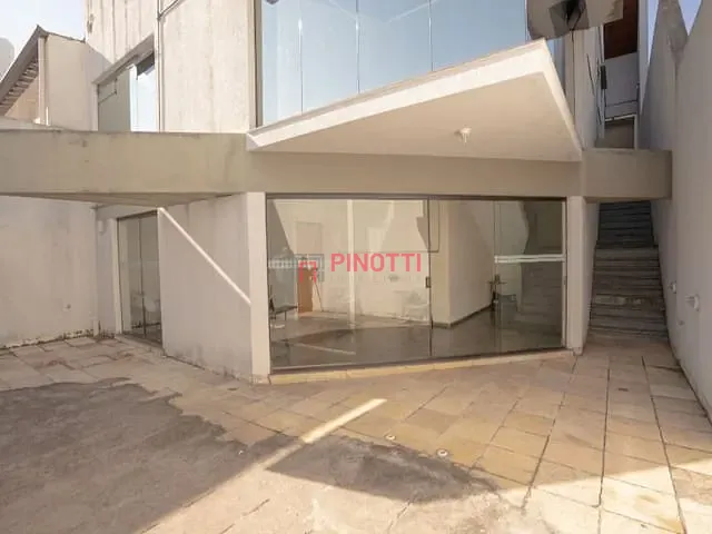Casa à venda ou para alugar, no bairro Jardim do Mar em São Bernardo do Campo
