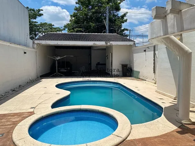 Casa com 216m² 2 quartos e 4 banheiros, à venda, no bairro Loteamento Villa Branca em Jacareí