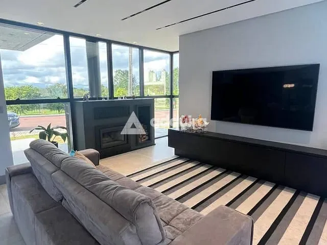Casa com 501m² 4 quartos e 6 banheiros, à venda, no bairro Jardim Carvalho em Ponta Grossa
