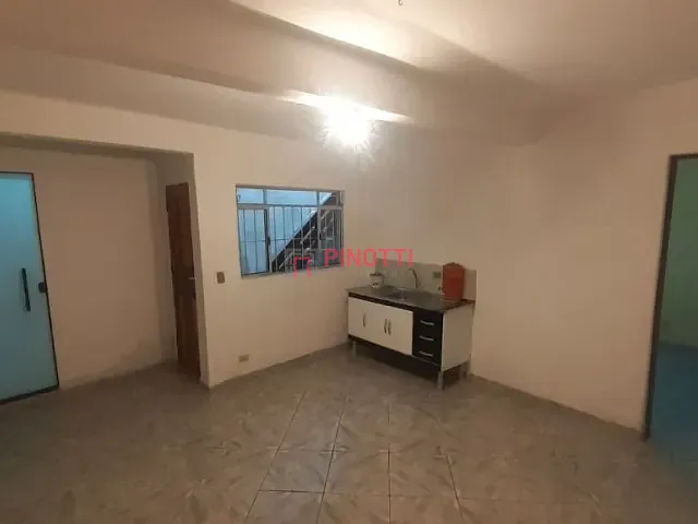 Casa 2 quartos e 2 banheiros, à venda, no bairro Jardim Inamar em Diadema