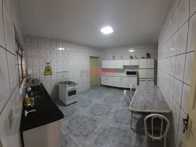 Casa 2 quartos e 2 banheiros, à venda, no bairro Jardim Inamar em Diadema
