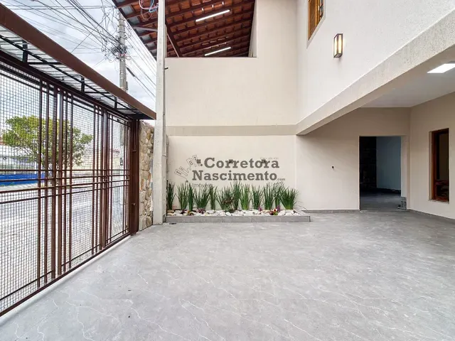 Casa com 390m², à venda, no bairro Jardim Santa Maria em Jacareí