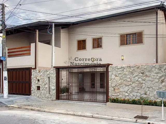 Casa com 390m², à venda, no bairro Jardim Santa Maria em Jacareí