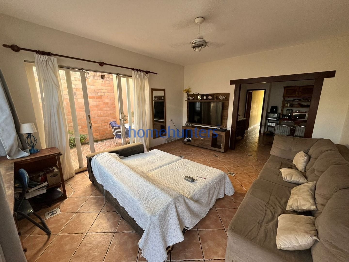 Casa à venda com 3 quartos, 206m² - Foto 2