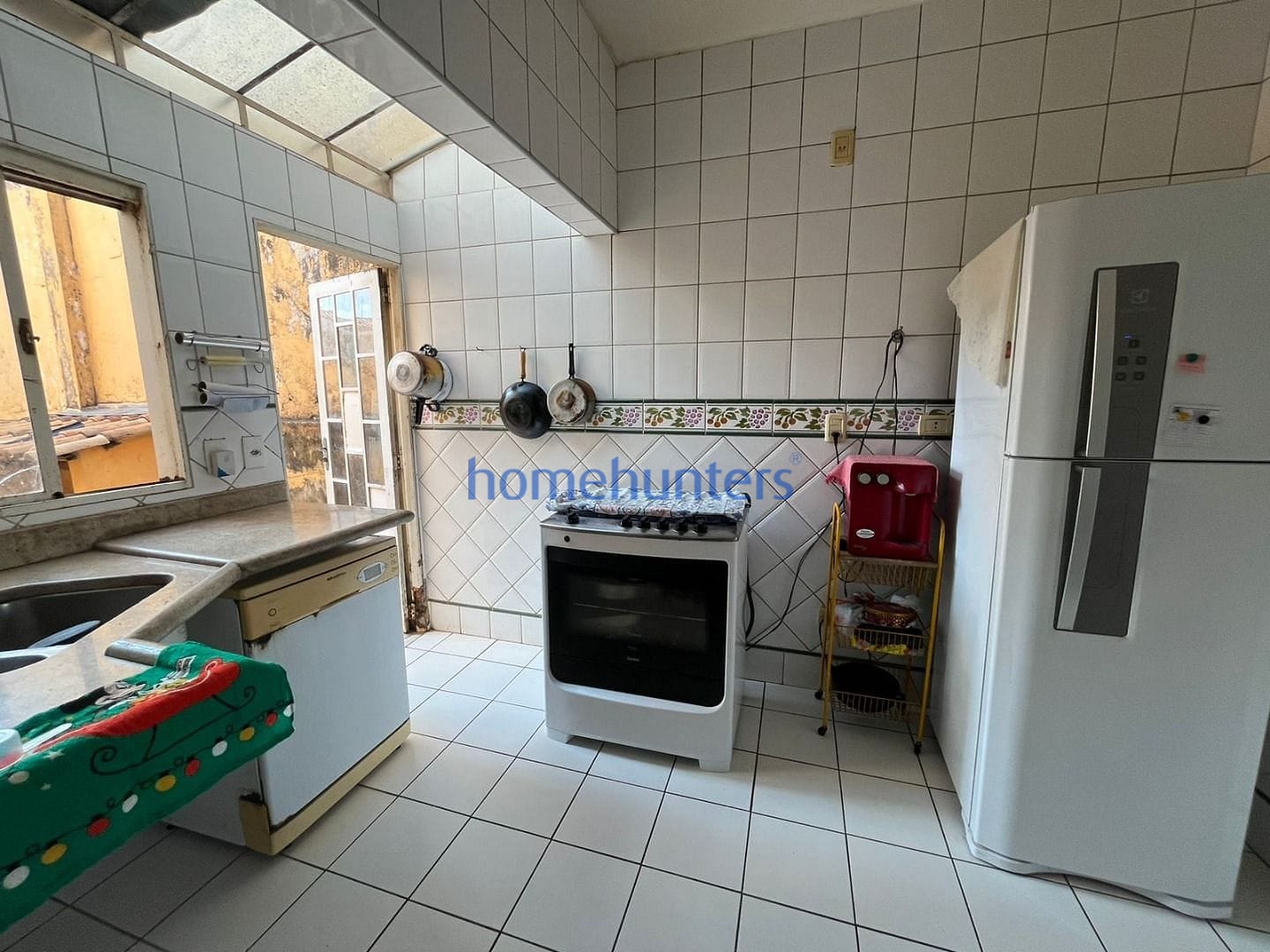 Casa à venda com 3 quartos, 206m² - Foto 4