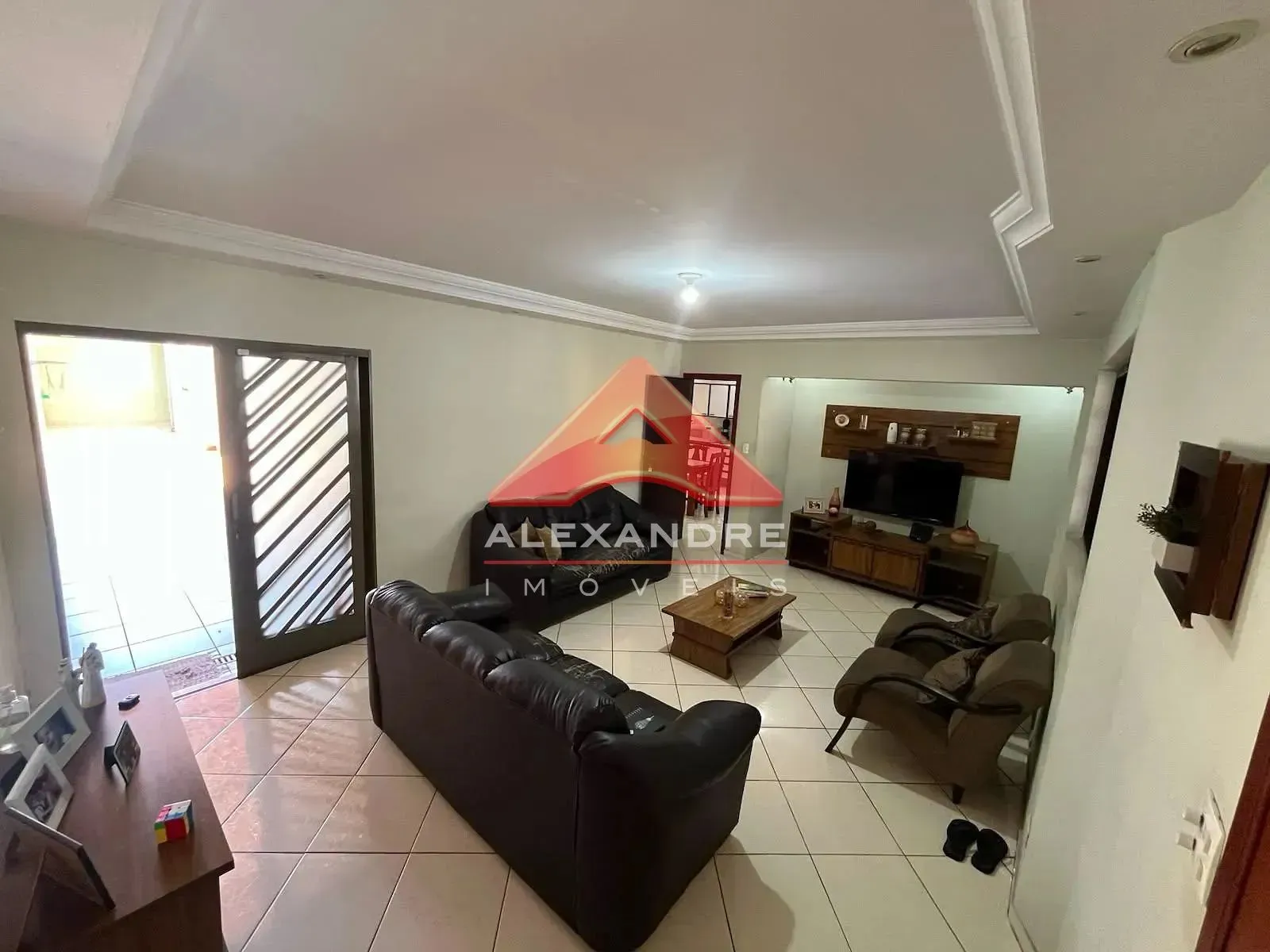 Casa, 4 quartos, 164 m² - Foto 1