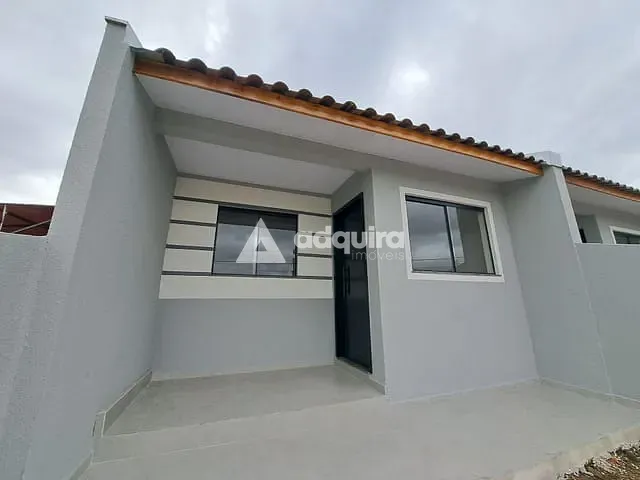 Casa com 175m² 2 quartos e 1 banheiro, à venda, no bairro Contorno em Ponta Grossa