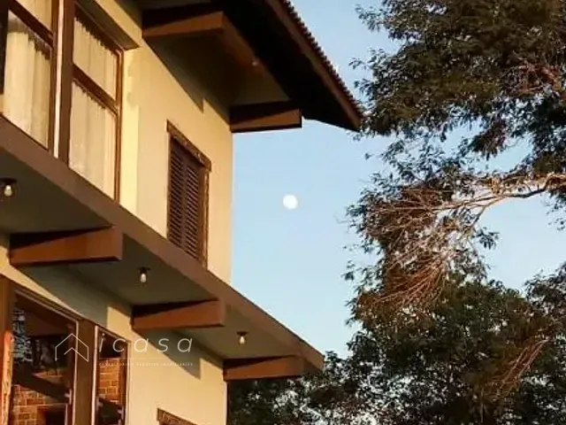 Casa com 36000m² 3 quartos e 5 banheiros, à venda, no bairro Rio Claro em Paraibuna