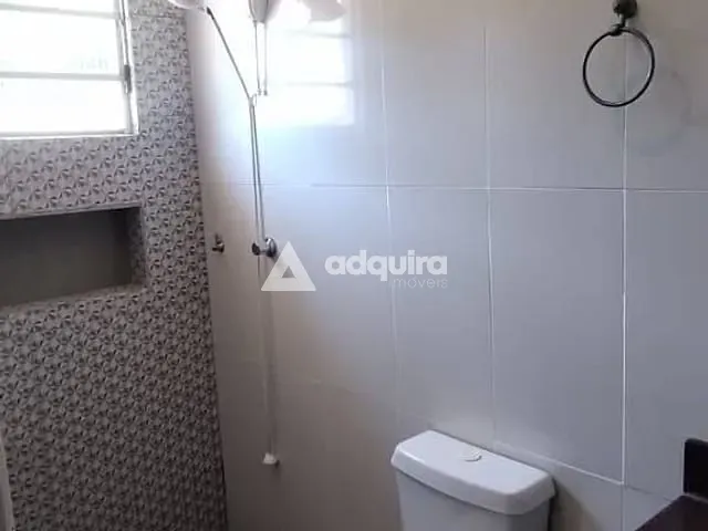 Casa com 516m² 3 quartos e 2 banheiros, à venda, no bairro Uvaranas em Ponta Grossa
