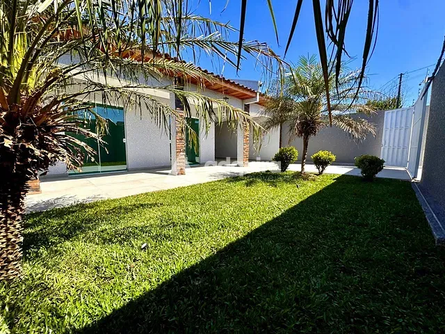 Casa com 300m², à venda, no bairro Chapada em Ponta Grossa