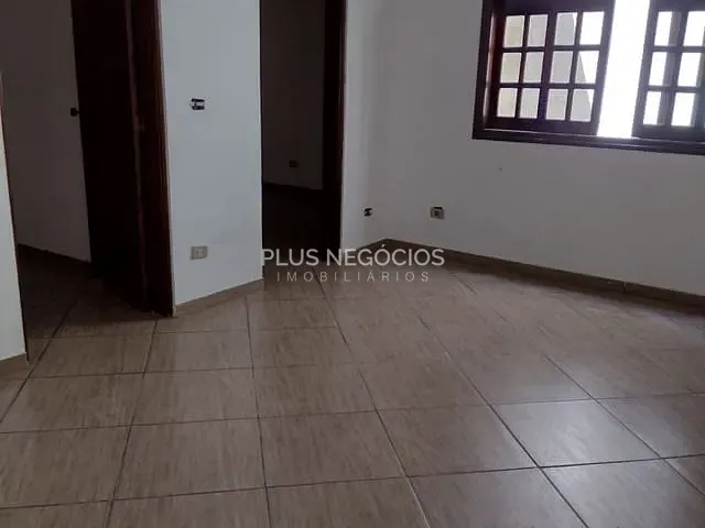 Casa com 284m² 5 quartos e 2 banheiros, à venda, no bairro Jardim São Lourenzo em Sorocaba